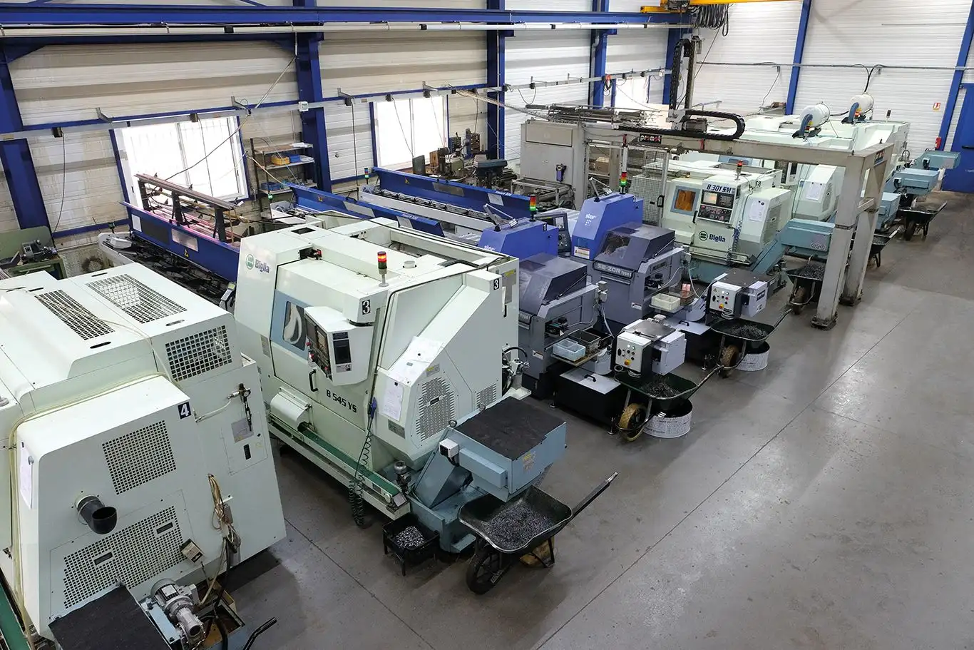 machines de production de l'entreprise Accessoires électroniques